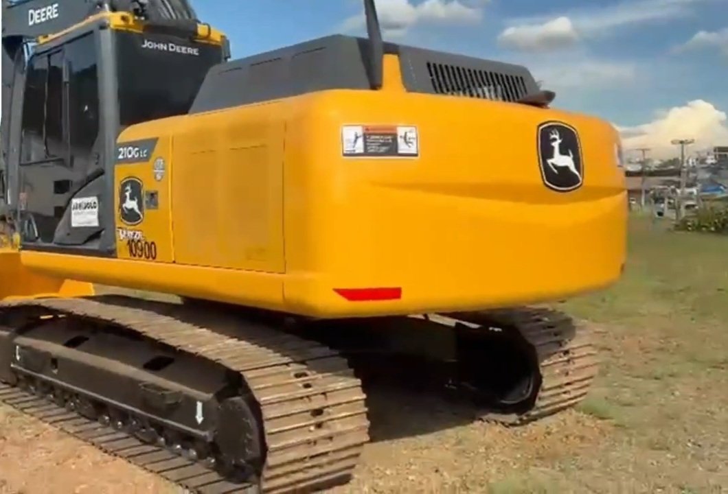 ESCAVADEIRA JHON DEERE 210 c LG 